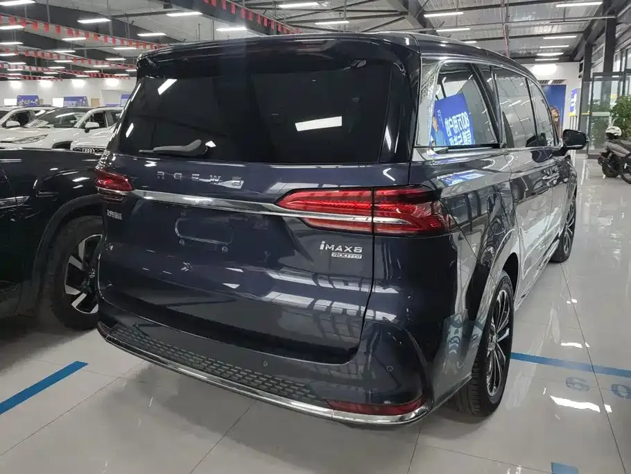 Roewe iMAX8 — фото 8