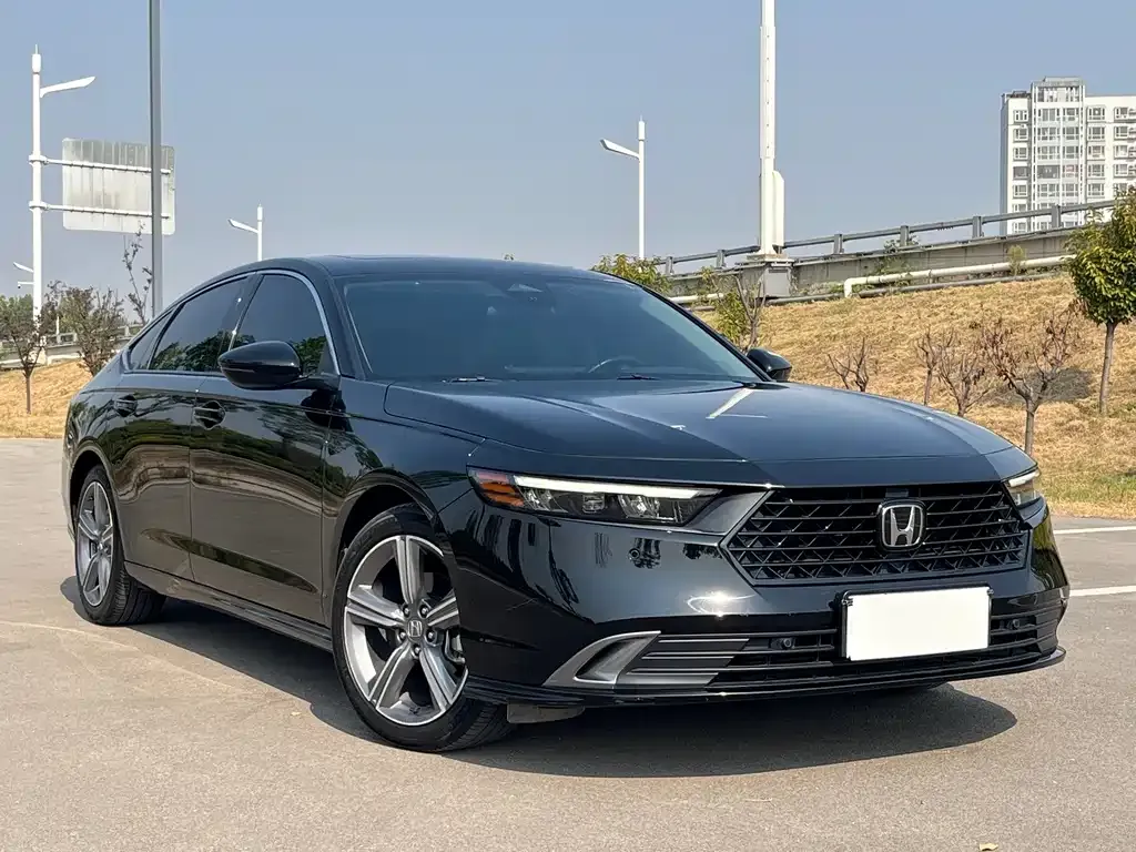 Honda Accord — фото 7