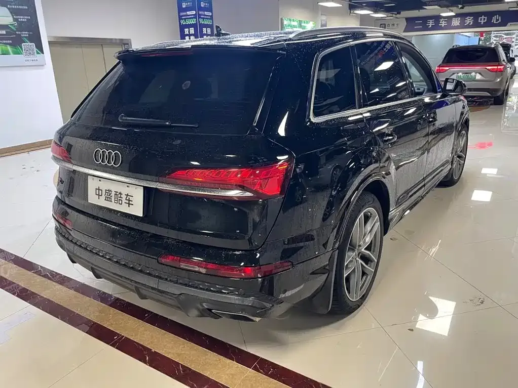 Audi Q7 — фото 5