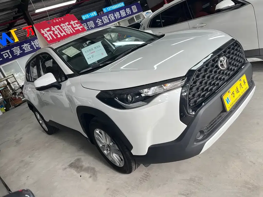 Toyota Corolla Cross — фото 8