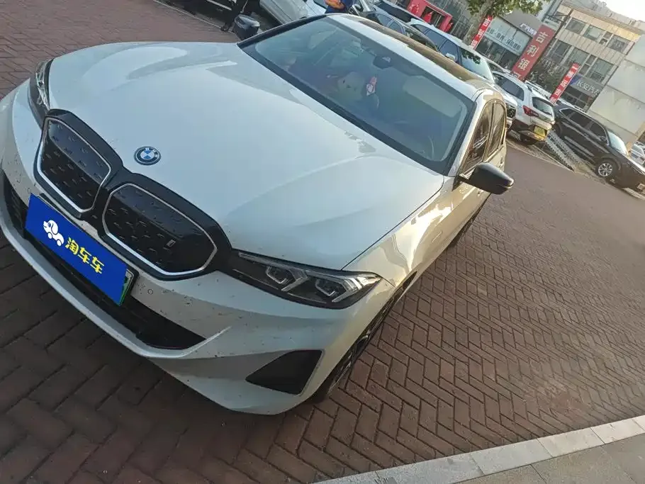 BMW i3 — фото 1