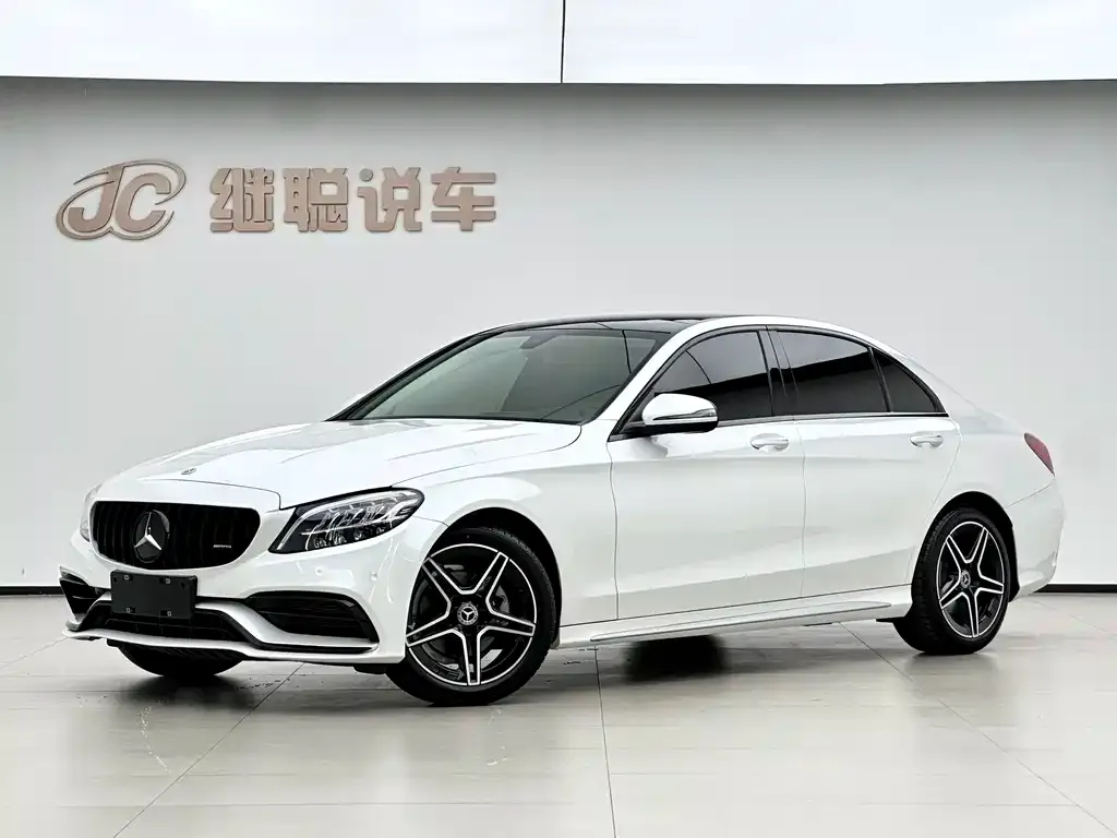 Mercedes-Benz C-Class — фото 1
