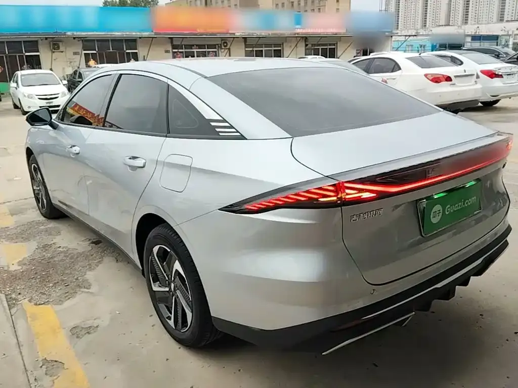 Geely Galaxy L6 — фото 6