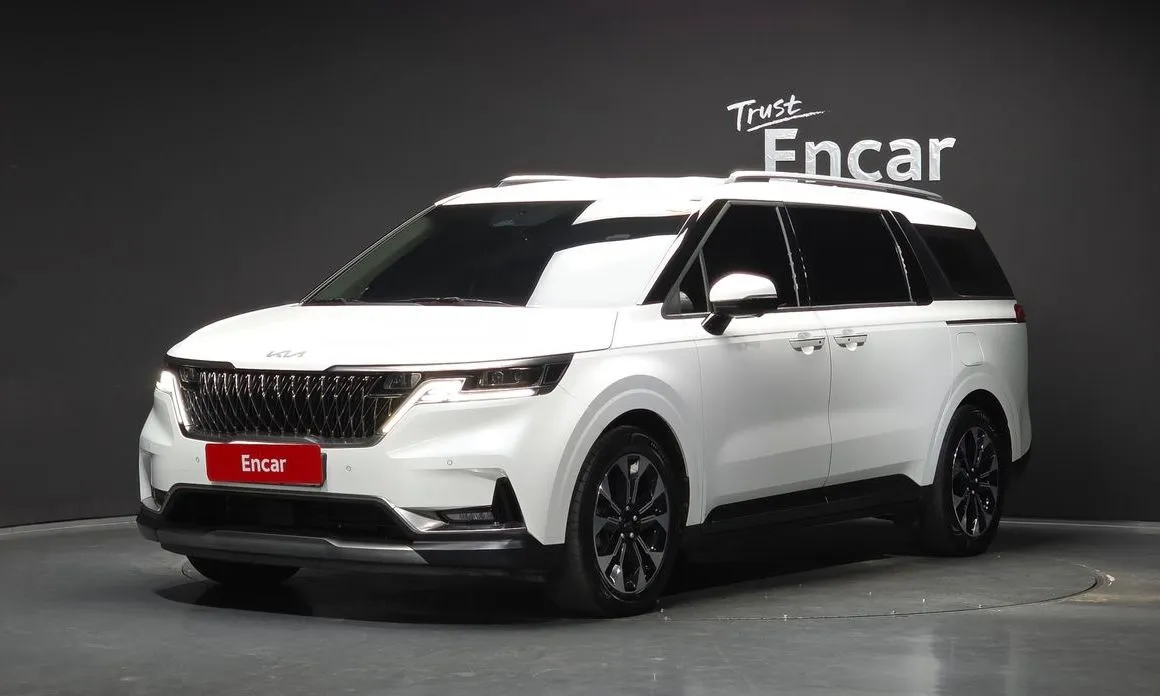 Kia Carnival — фото 1