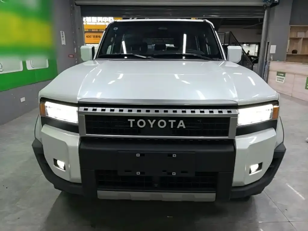 Toyota Prado — фото 3