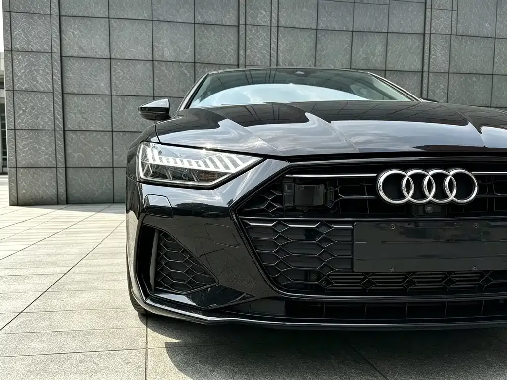 Audi A7L — фото 7