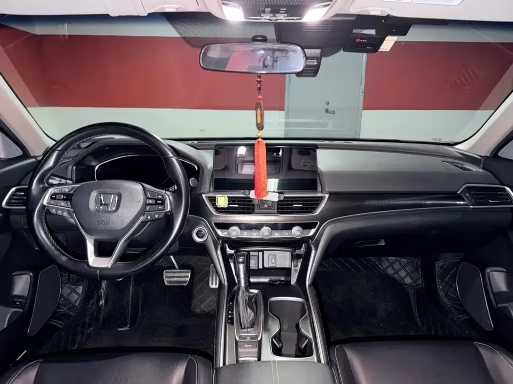 Honda Accord — фото 4