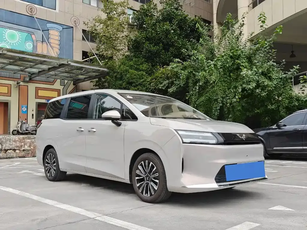 Wuling Xingguang 730 New Energy — фото 7