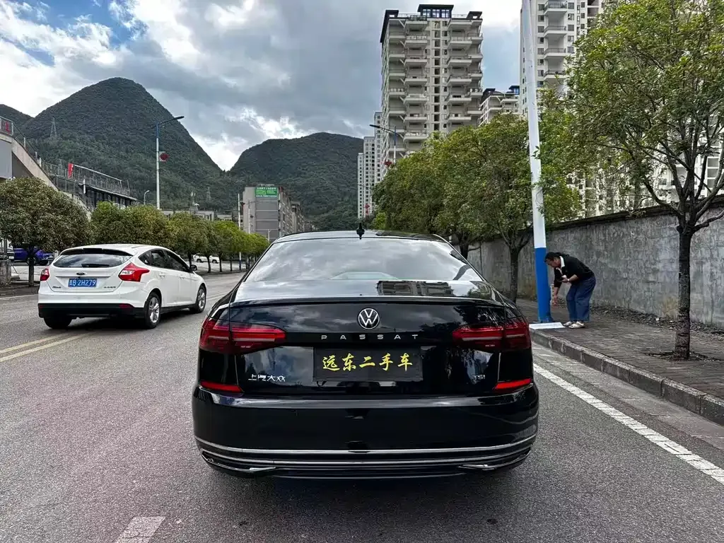 Volkswagen Passat — фото 7