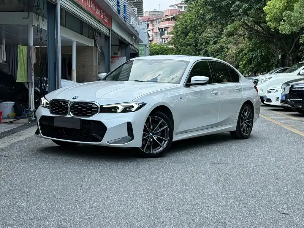 BMW 3 Series — фото 1