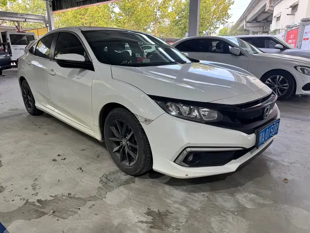 Honda Civic — фото 10