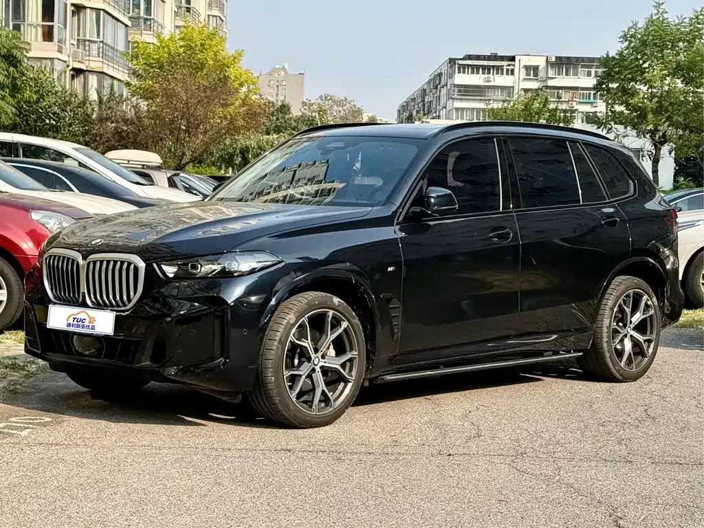 BMW X5 — фото 1