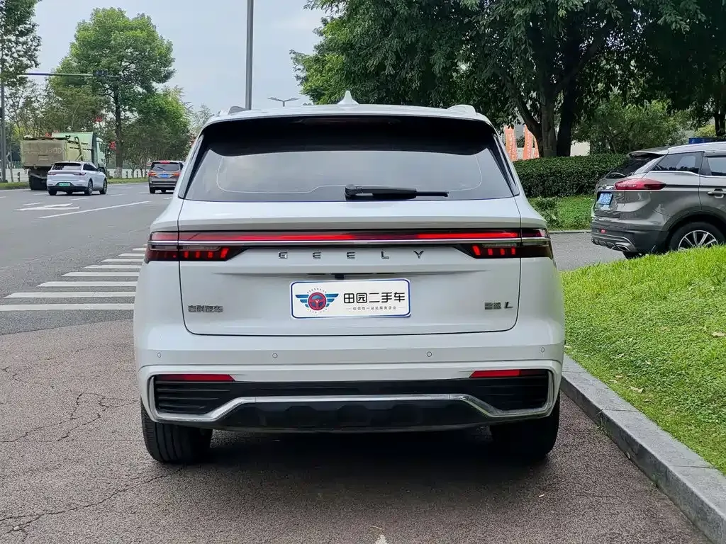 Geely Xingyue L — фото 10