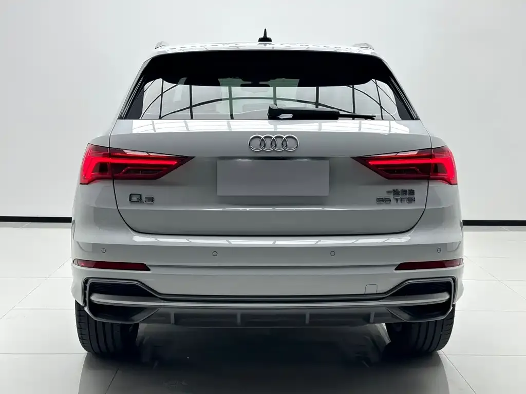 Audi Q3 — фото 9
