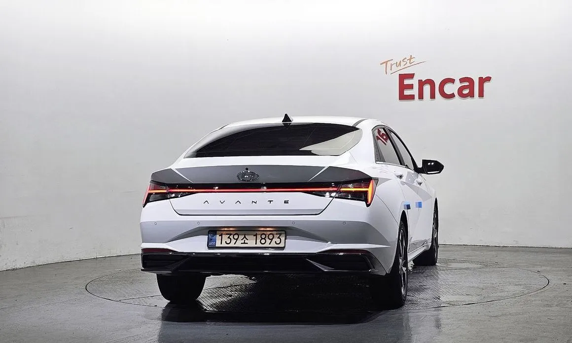 Hyundai AVANTE — фото 5