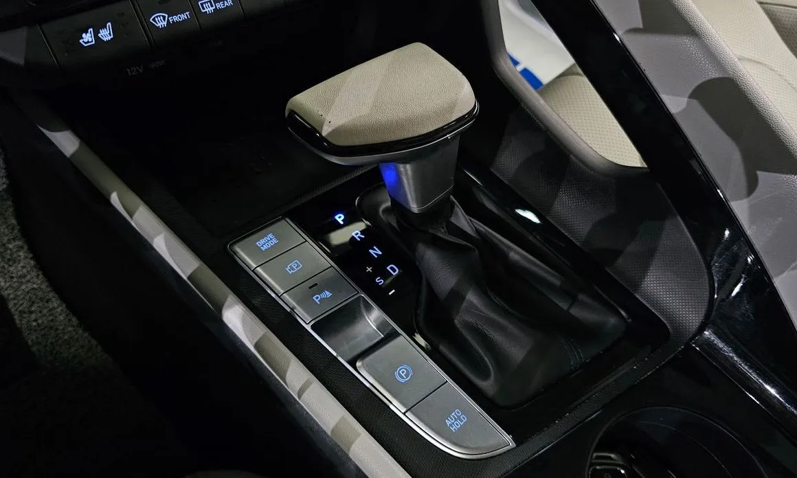 Hyundai AVANTE — фото 3