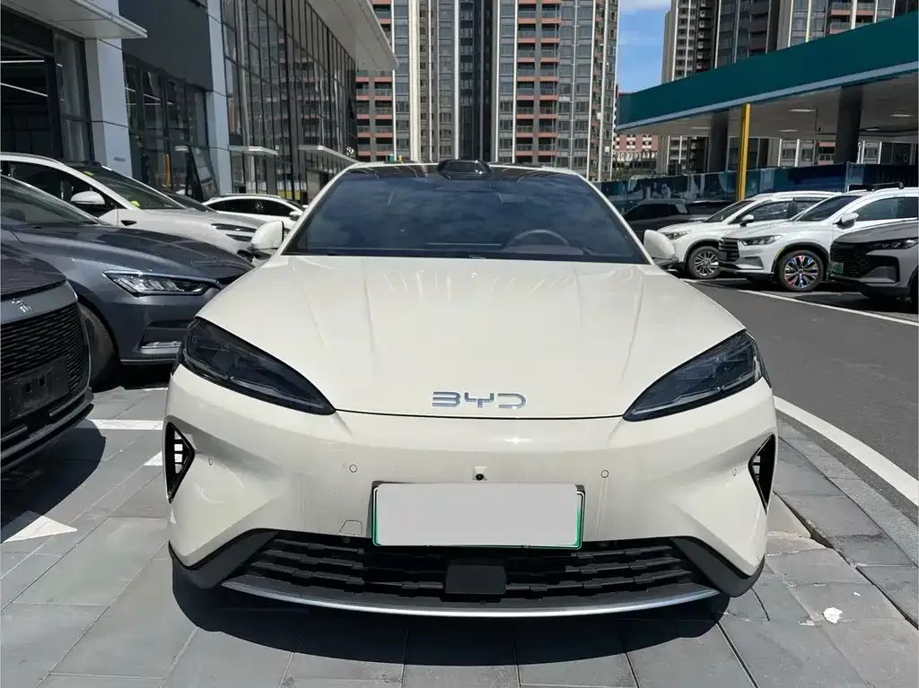 BYD Seal 07 DM-i — фото 1