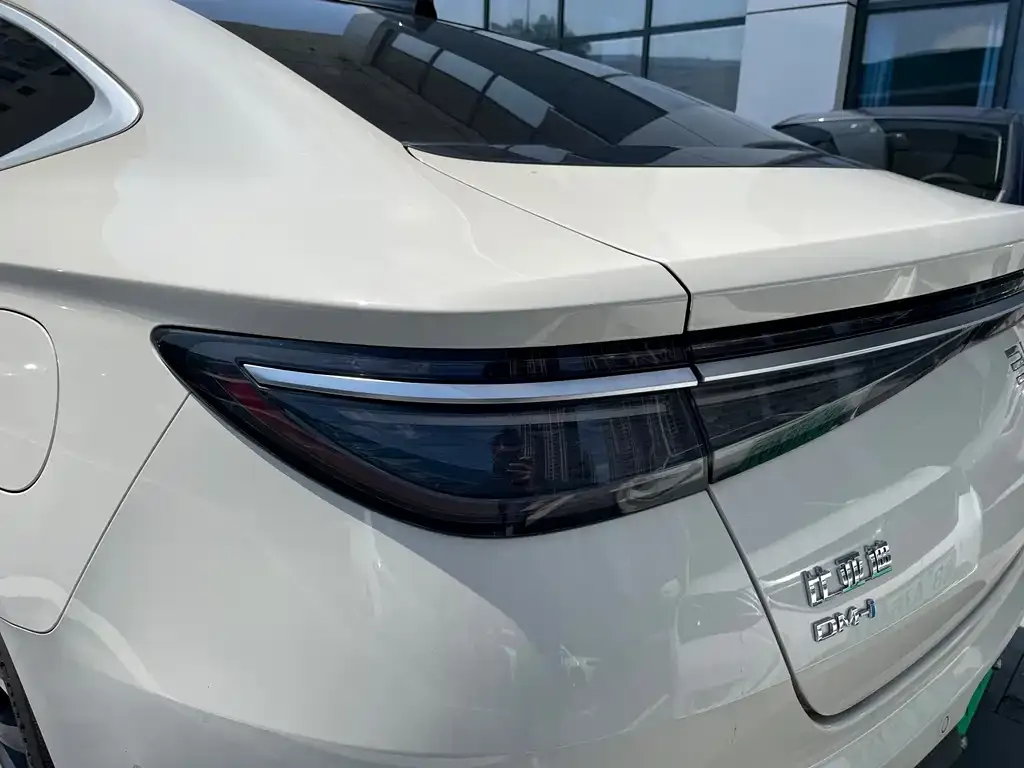BYD Seal 07 DM-i — фото 6