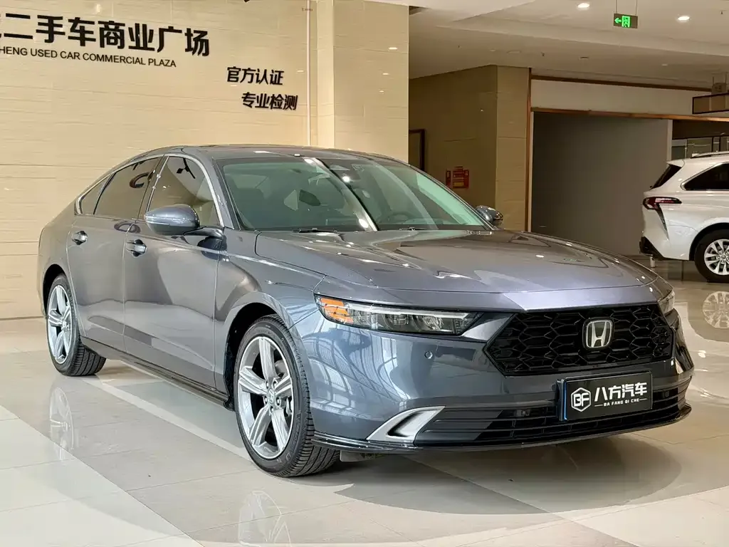 Honda Accord — фото 6