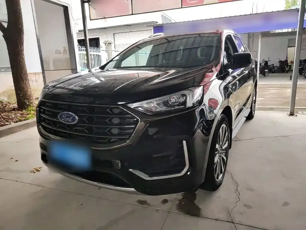 Ford Edge — фото 1
