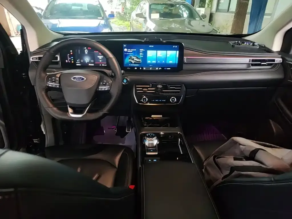 Ford Edge — фото 4