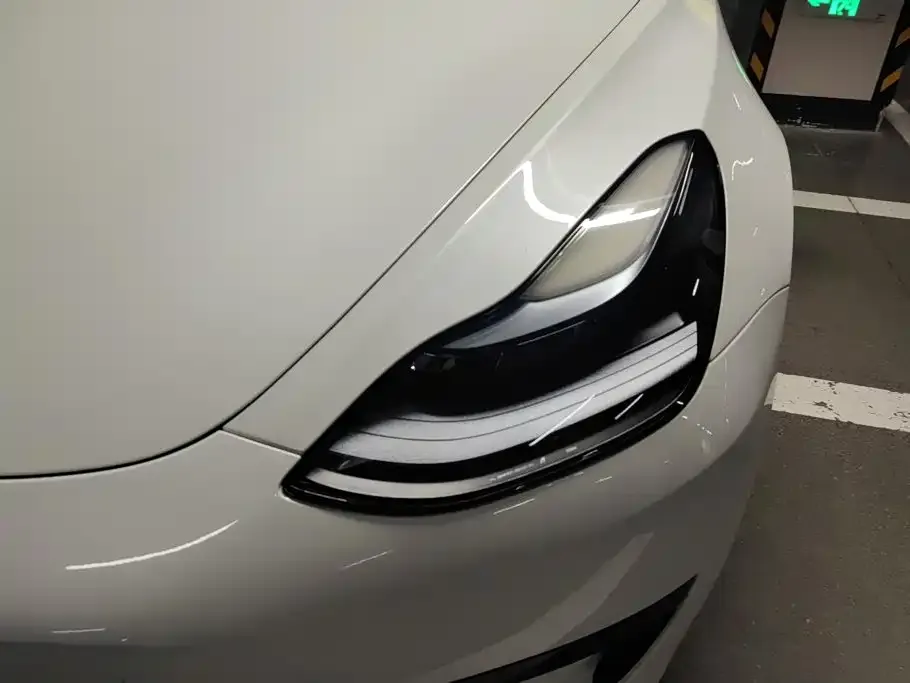 Tesla Model 3 — фото 7