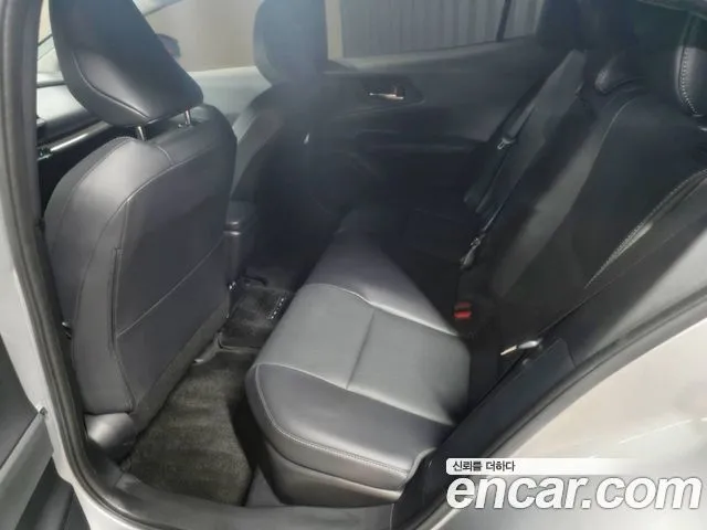 Toyota Prius — фото 5
