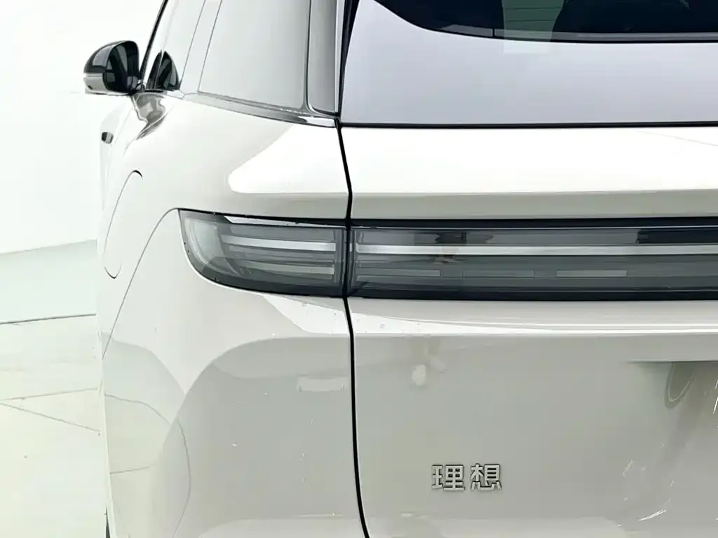 Li Auto Li i6 — фото 4
