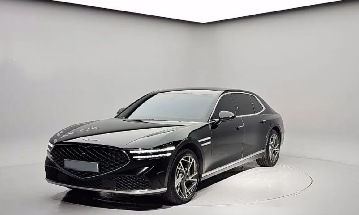 Genesis G90 — фото 1