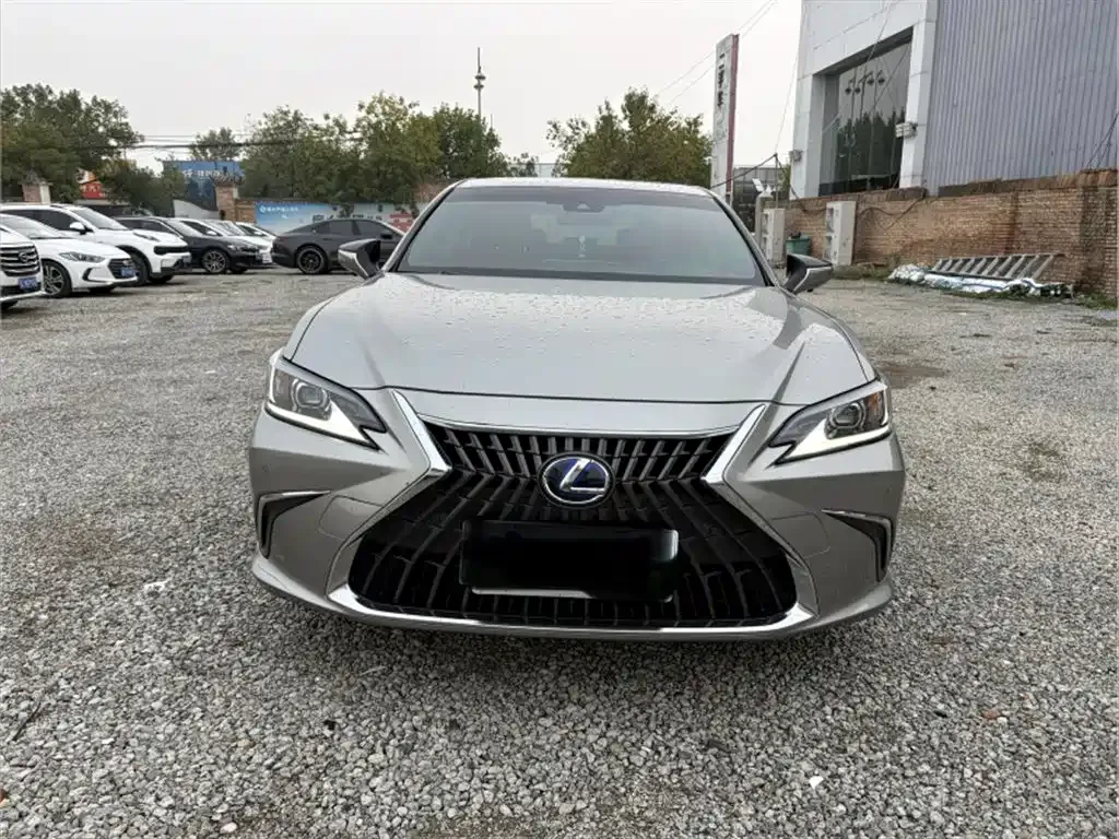 Lexus ES — фото 6