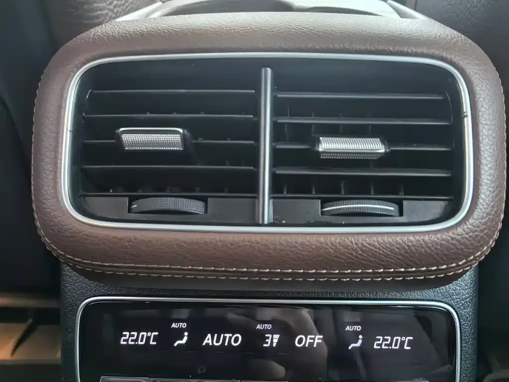 Mercedes-Benz GLS — фото 2