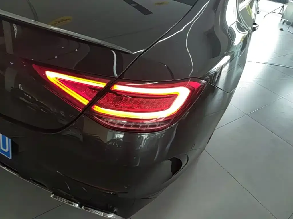 Mercedes-Benz CLS — фото 2