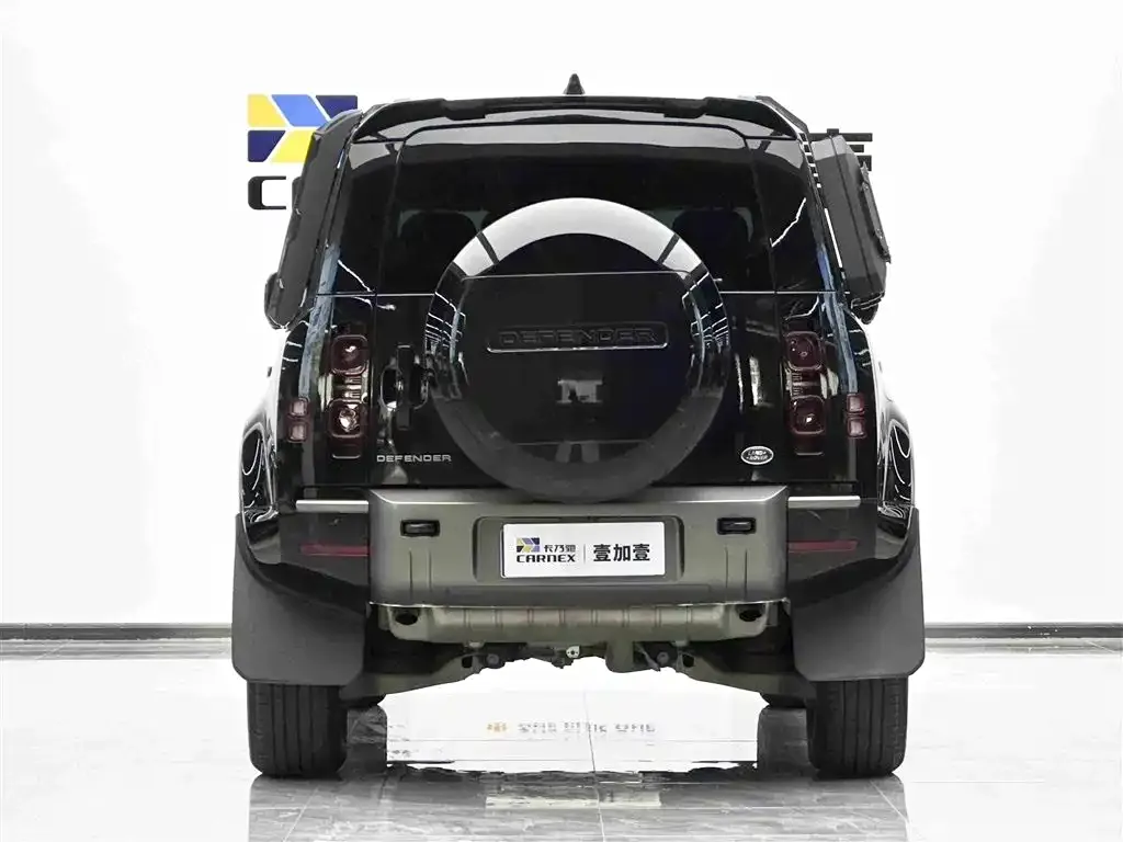 Land Rover Defender — фото 7