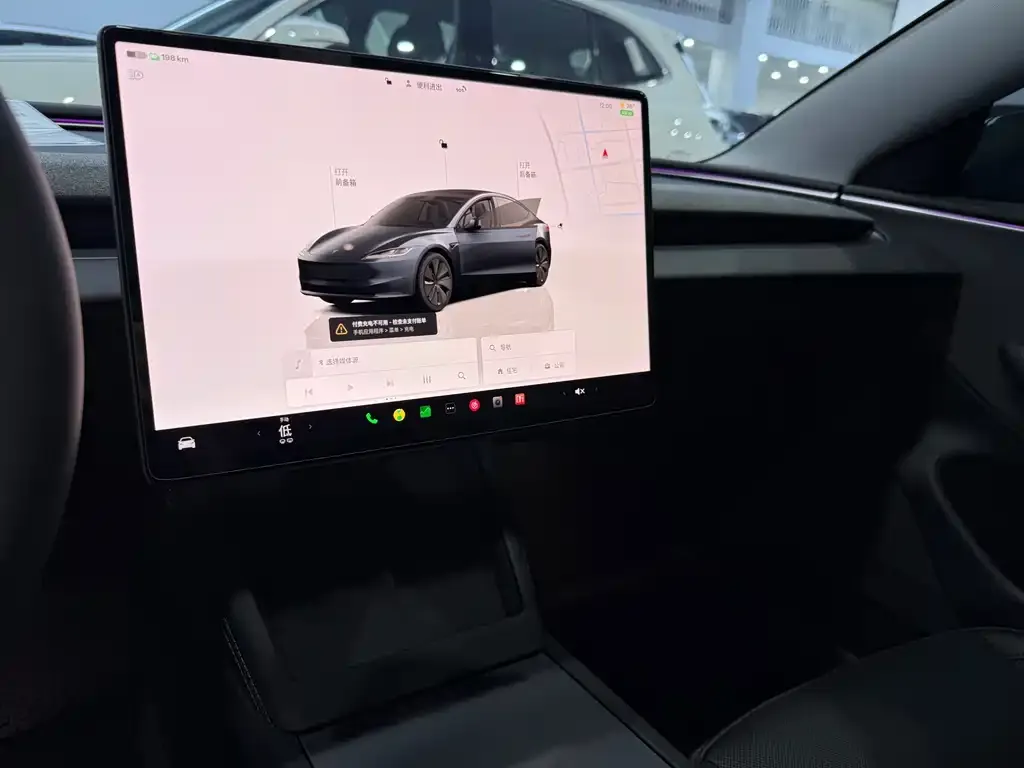 Tesla Model 3 — фото 6