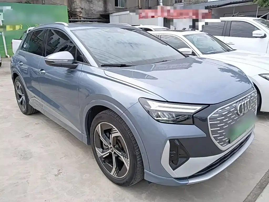 Audi Q4 e-tron — фото 10