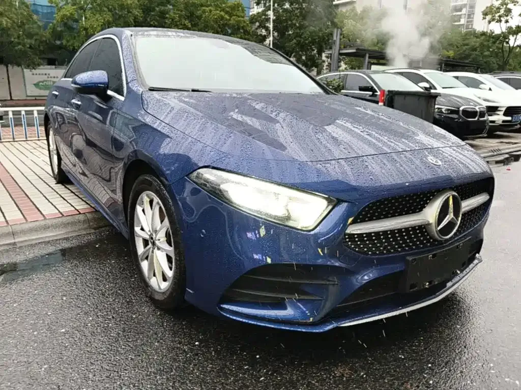 Mercedes-Benz A-Class — фото 10