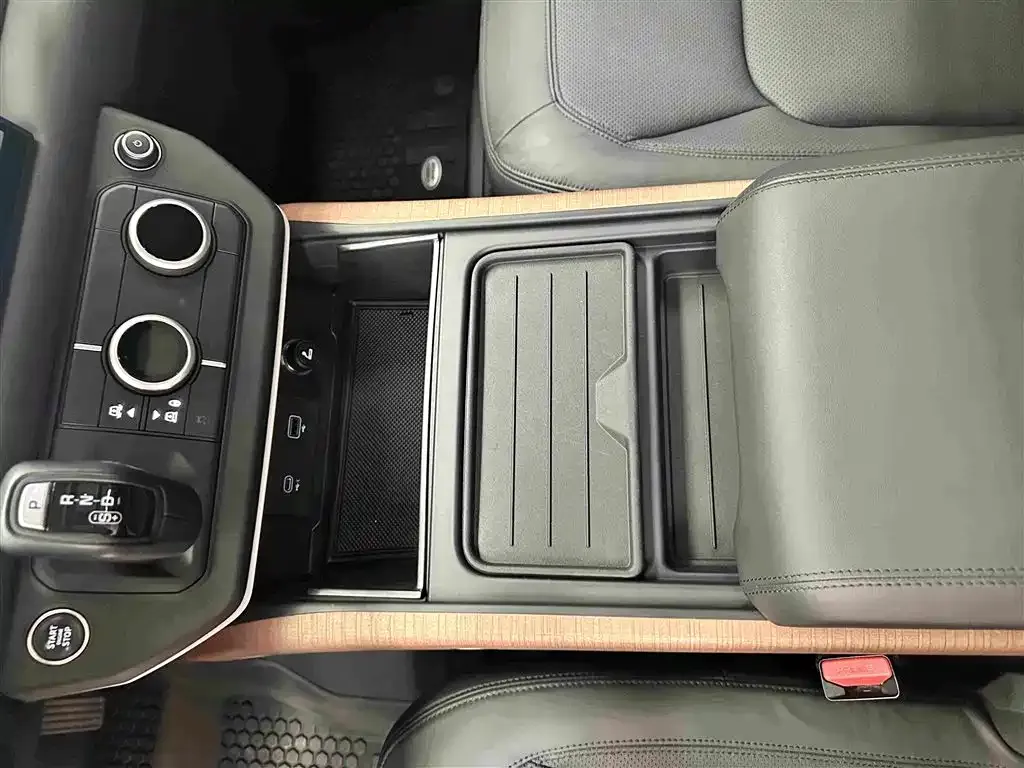 Land Rover Defender — фото 2