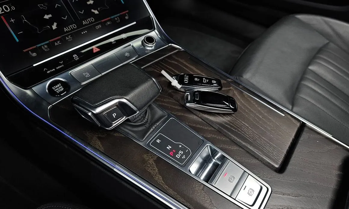 Audi A6 — фото 6