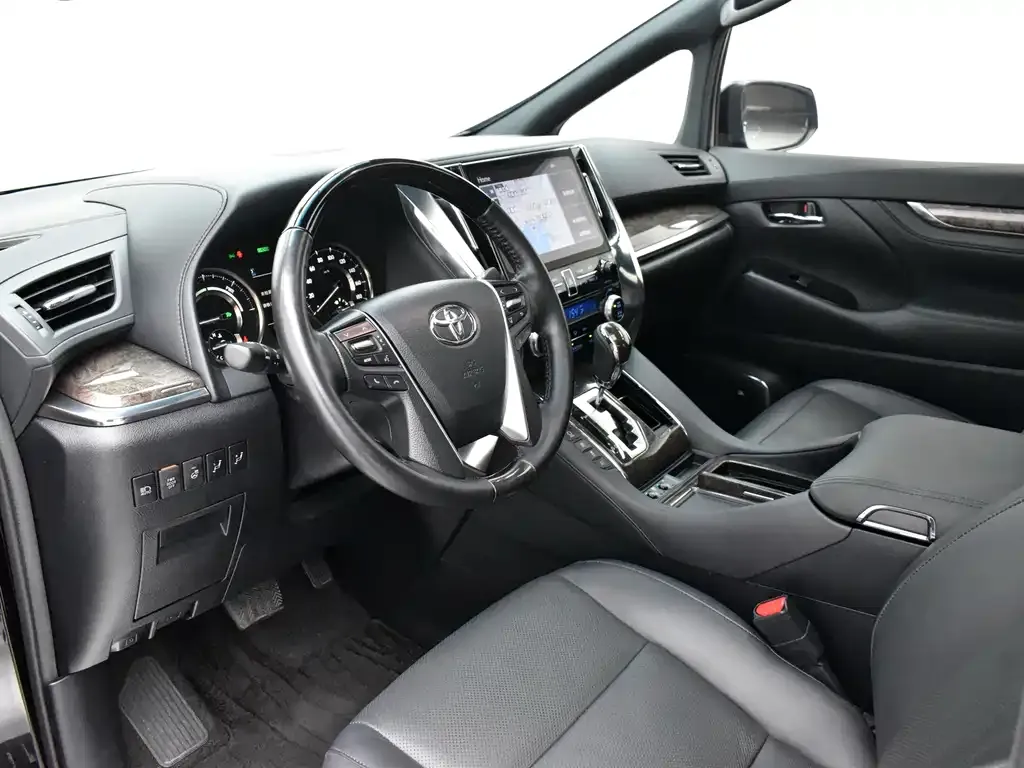 Toyota Vellfire — фото 5