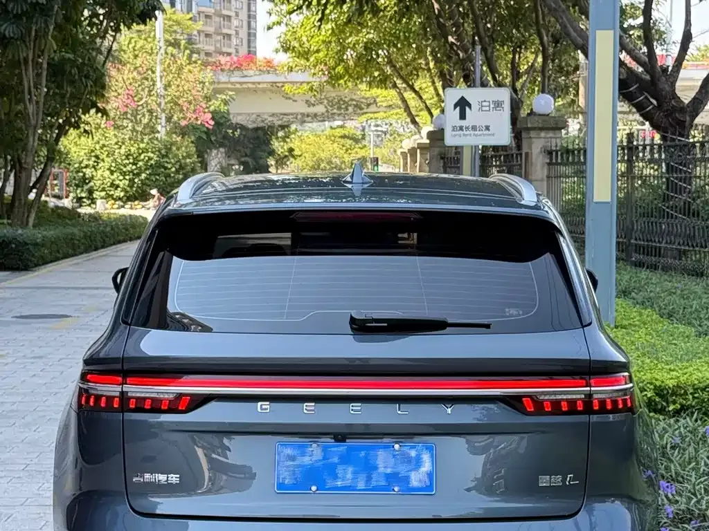 Geely Xingyue L — фото 4