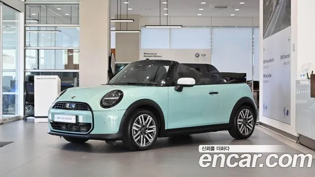Mini Cooper Convertible — фото 1