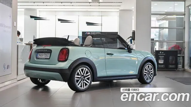 Mini Cooper Convertible — фото 6