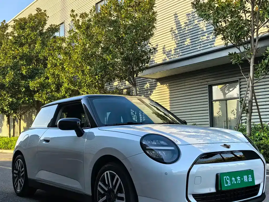MINI Cooper EV — фото 10