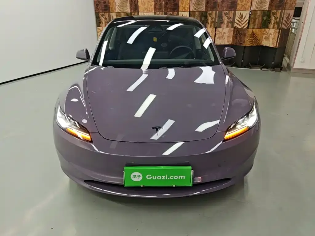 Tesla Model 3 — фото 5