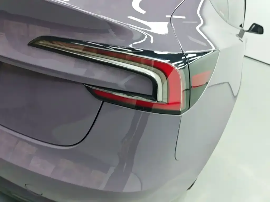 Tesla Model 3 — фото 3