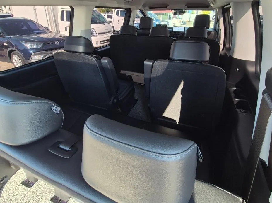 Hyundai Staria — фото 2
