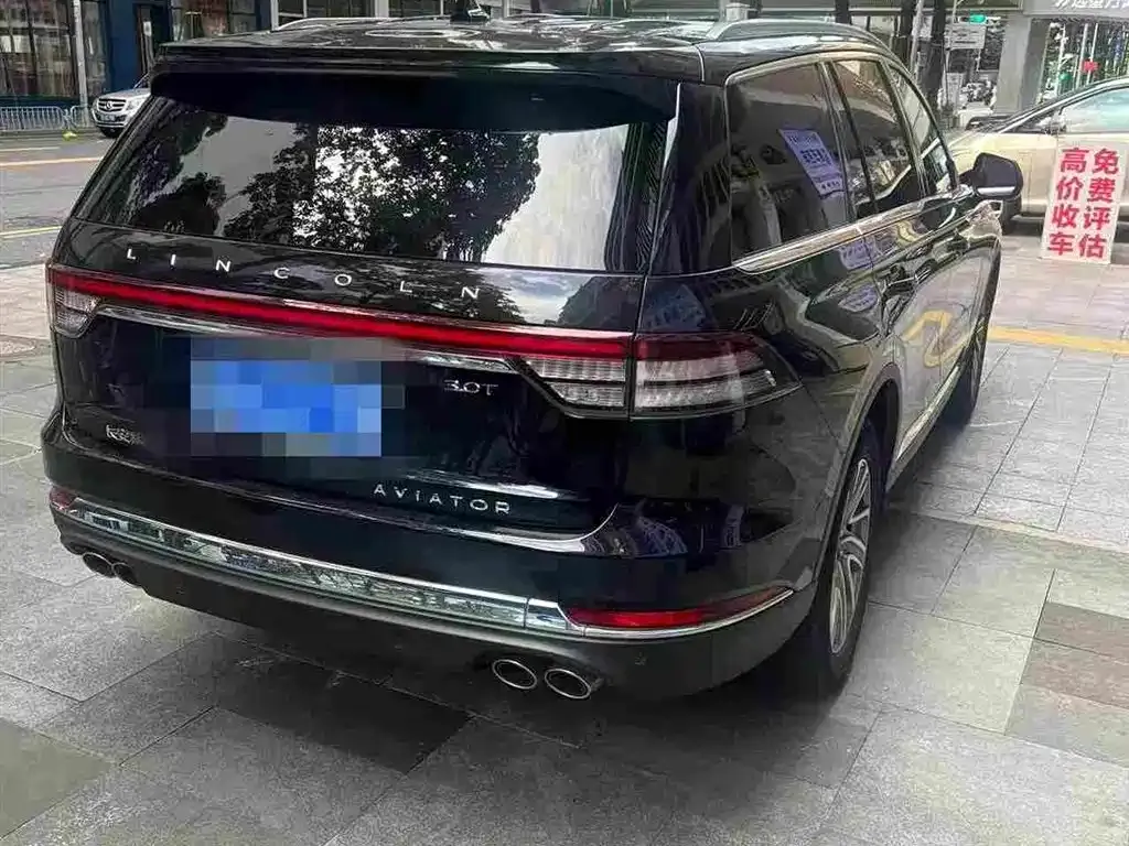 Lincoln Aviator — фото 5