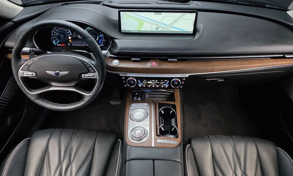 Genesis G80 — фото 10