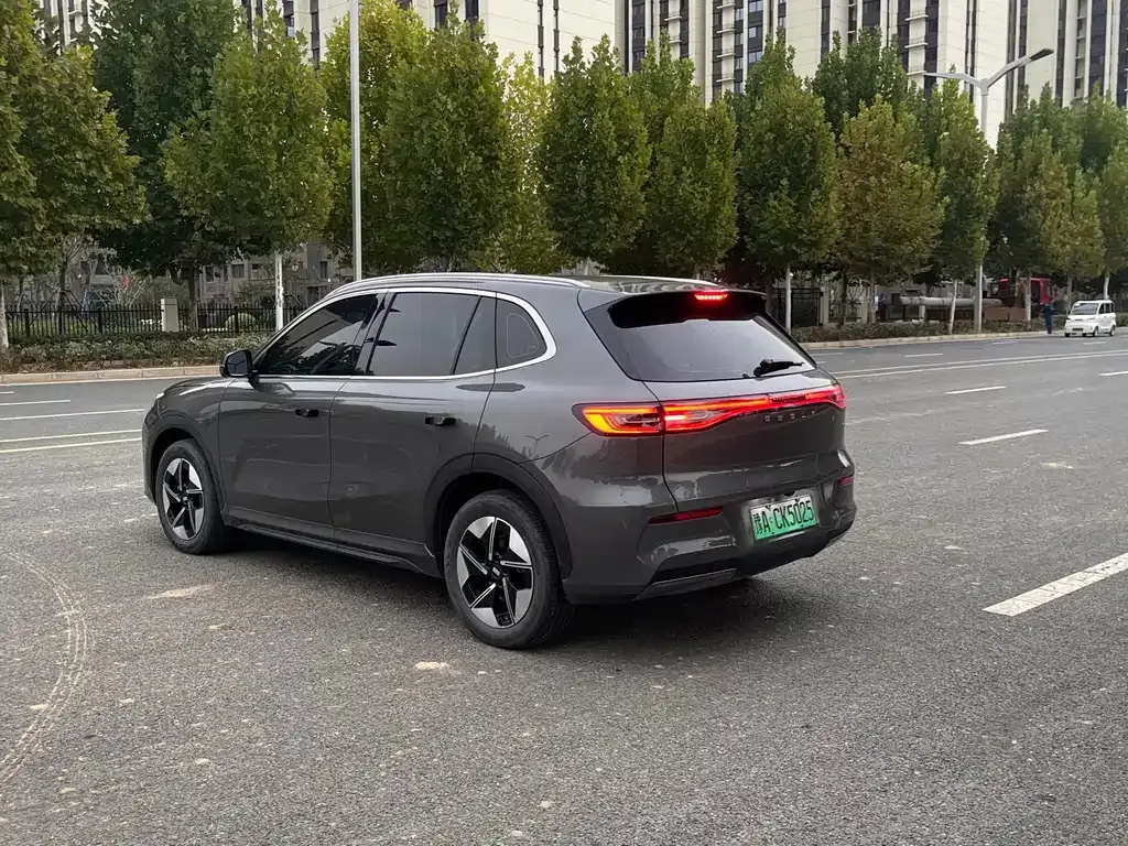Geely Galaxy E5 — фото 10