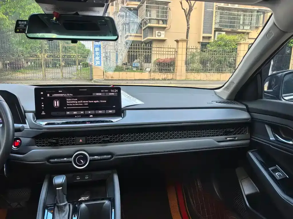 Honda Accord — фото 5
